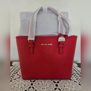 MICHAEL KORS Jet Set Travel Saffiano Leather Top-Zip Tote Bag